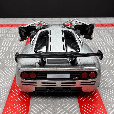 McLaren 1995 F1 XP5 فضي 1:36 – نموذج عرض معدني مصبوب