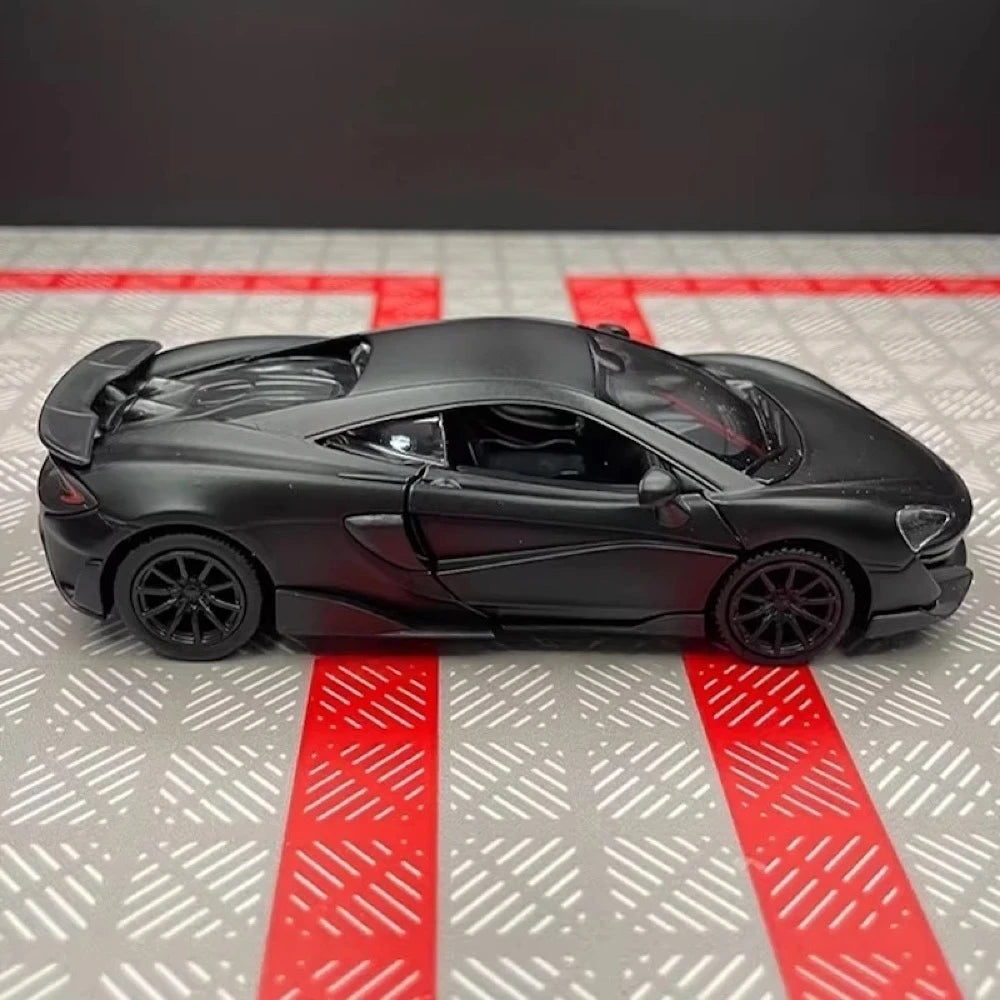 [TOY] 1:36 McLaren 2015 600LT svart modellbil Die-Cast