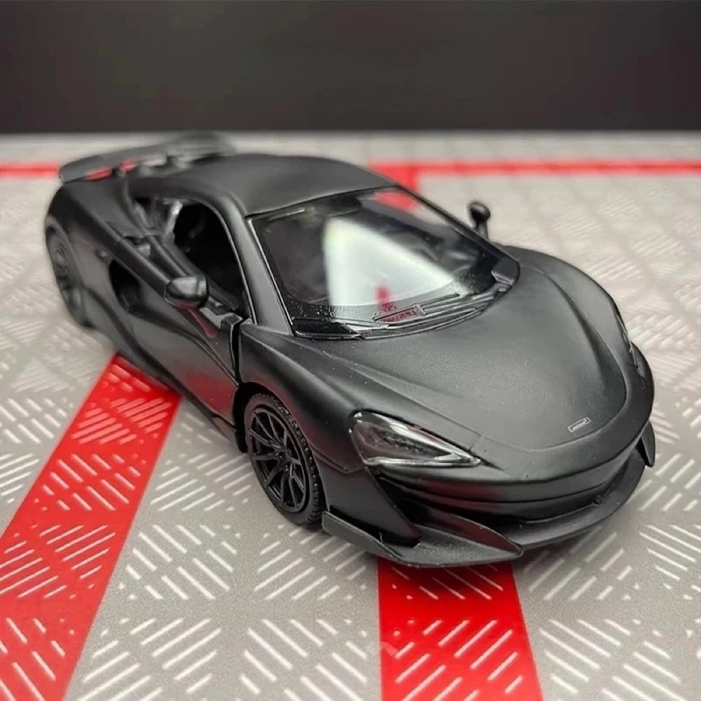 [TOY] 1:36 McLaren 2015 600LT svart modellbil Die-Cast