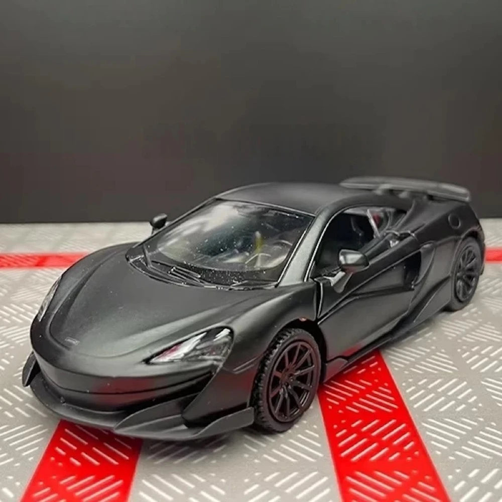 [TOY] 1:36 McLaren 2015 600LT svart modellbil Die-Cast