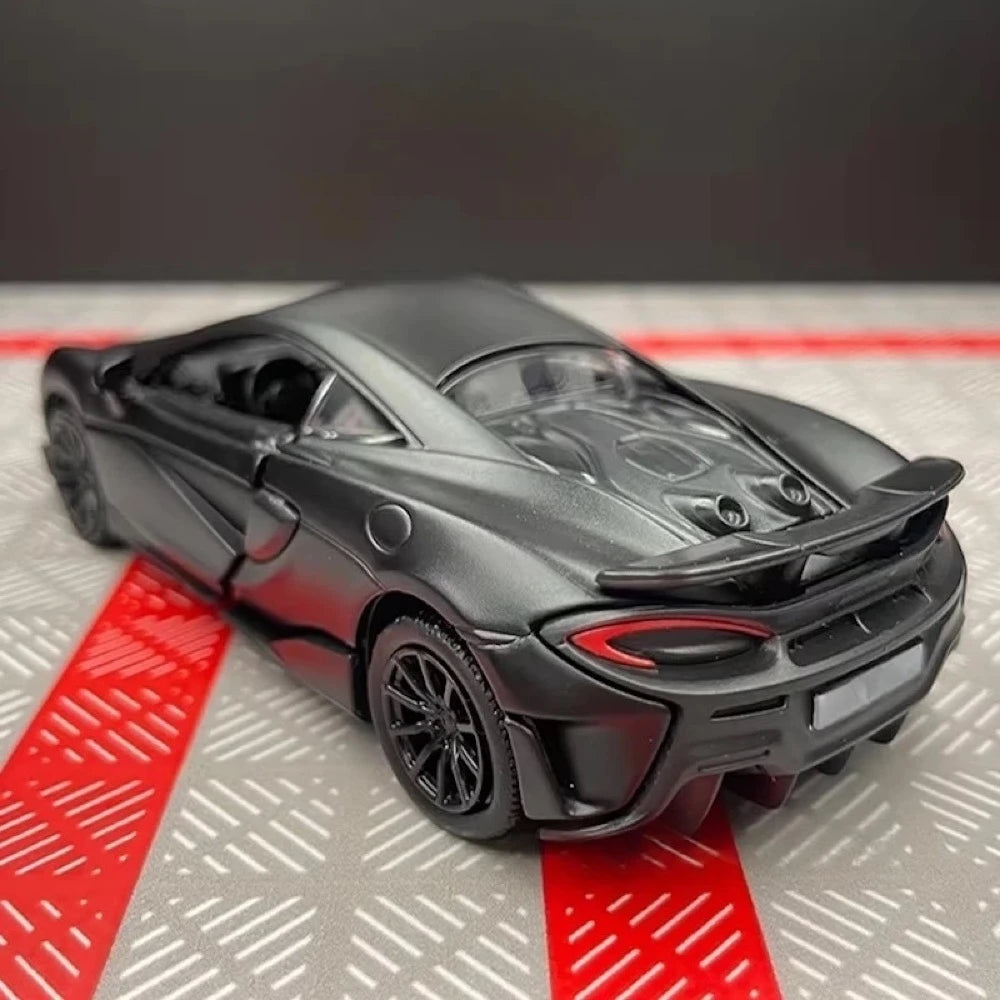 [TOY] 1:36 McLaren 2015 600LT svart modellbil Die-Cast