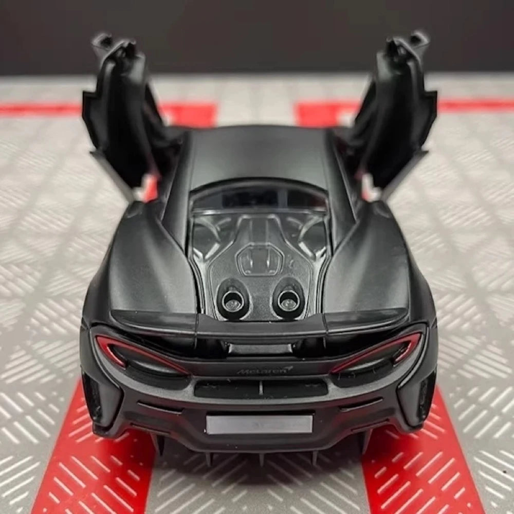 [TOY] 1:36 McLaren 2015 600LT Black Model Car Die-Cast