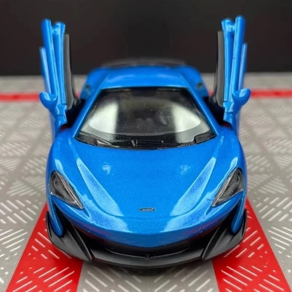 [TOY] 1:36 McLaren 2015 600LT blu modellino di auto Die-Cast
