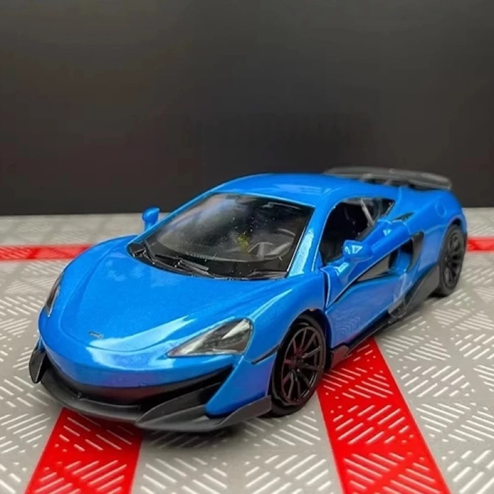 [TOY] 1:36 McLaren 2015 600LT blu modellino di auto Die-Cast
