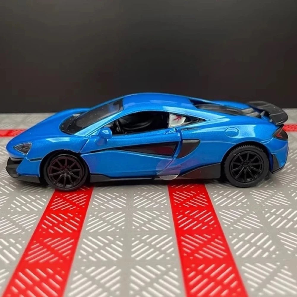 [TOY] 1:36 McLaren 2015 600LT blu modellino di auto Die-Cast