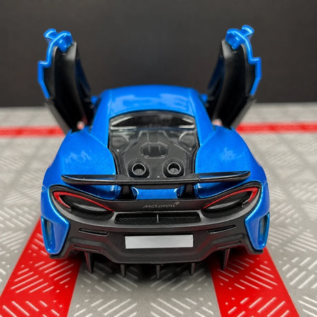 [TOY] 1:36 McLaren 2015 600LT blu modellino di auto Die-Cast