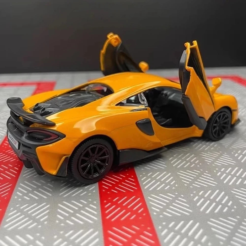 [TOY] 1:36 McLaren 2015 600LT Orange Model Car Die-Cast