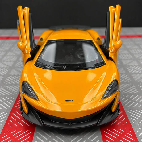 [TOY] 1:36 McLaren 2015 600LT arancione modellino di auto Die-Cast