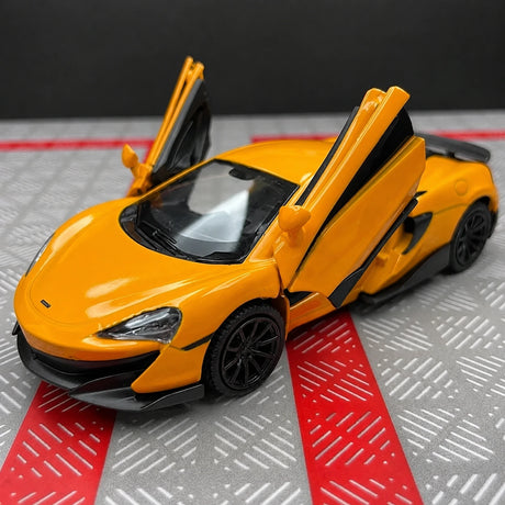 [TOY] 1:36 McLaren 2015 600LT arancione modellino di auto Die-Cast