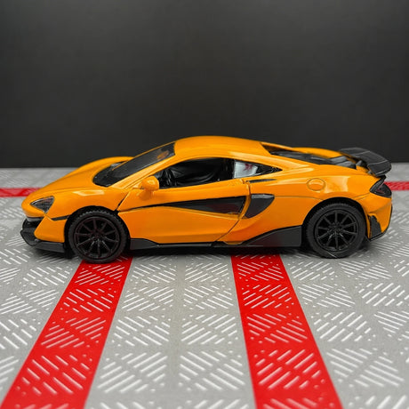 [TOY] 1:36 McLaren 2015 600LT arancione modellino di auto Die-Cast