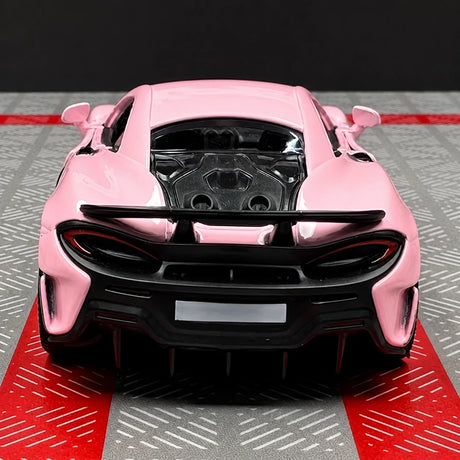 McLaren 2015 600LT Pink 1:36 – Modello espositivo in pressofusione
