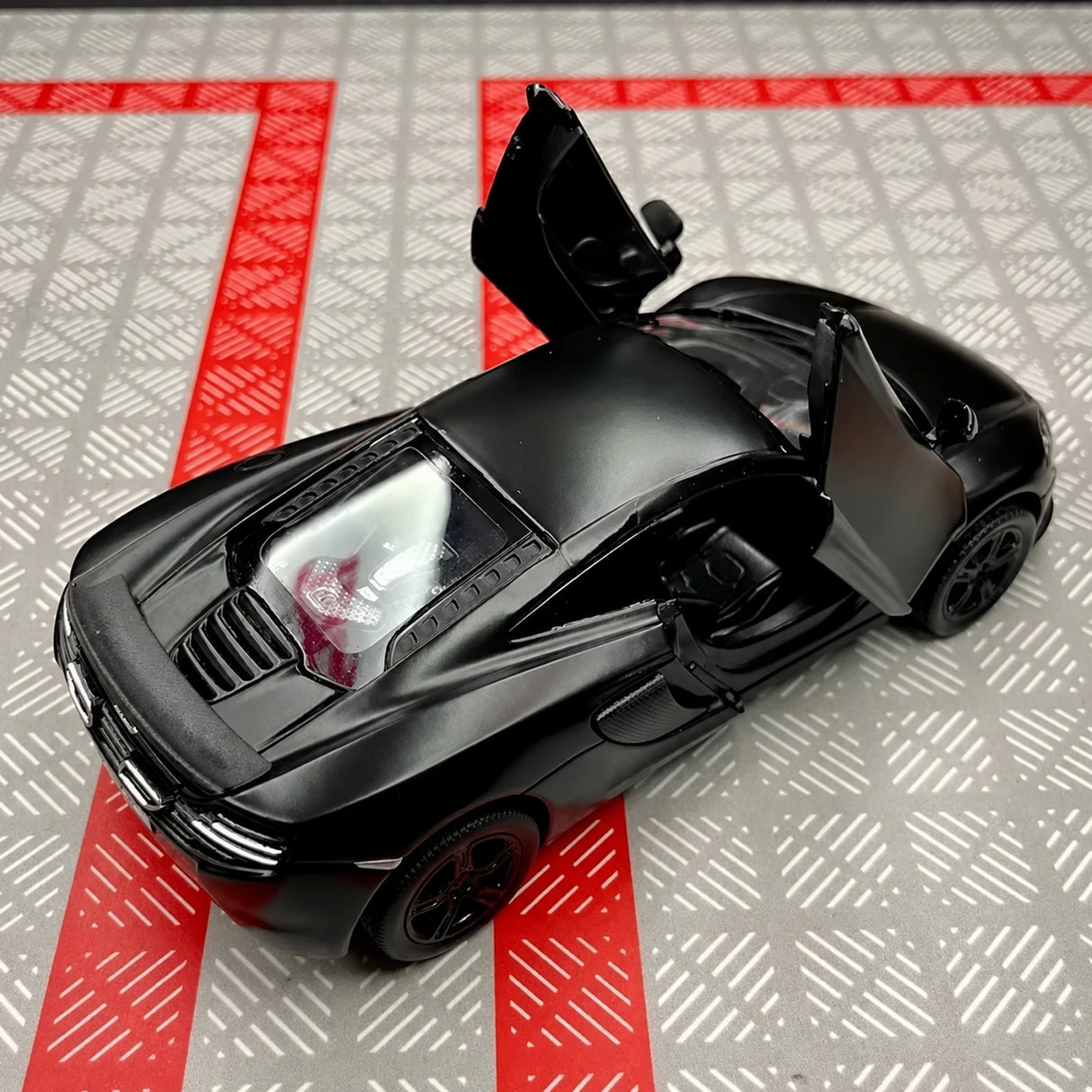 [TOY] 1:36 McLaren 2016 650S nero modellino di auto Die-Cast
