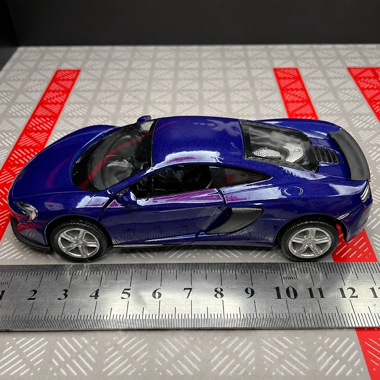 McLaren 2016 650S Glossy Blue 1:36 – Diecast Display Model Die-Cast