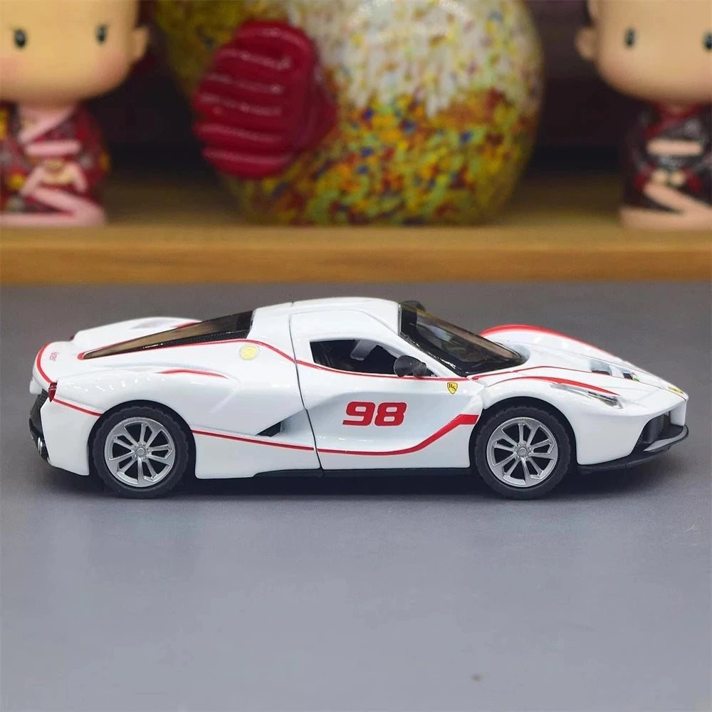 [TOY] 1:36 Ferrari 2013 LaFerrari White Model Car Die-Cast