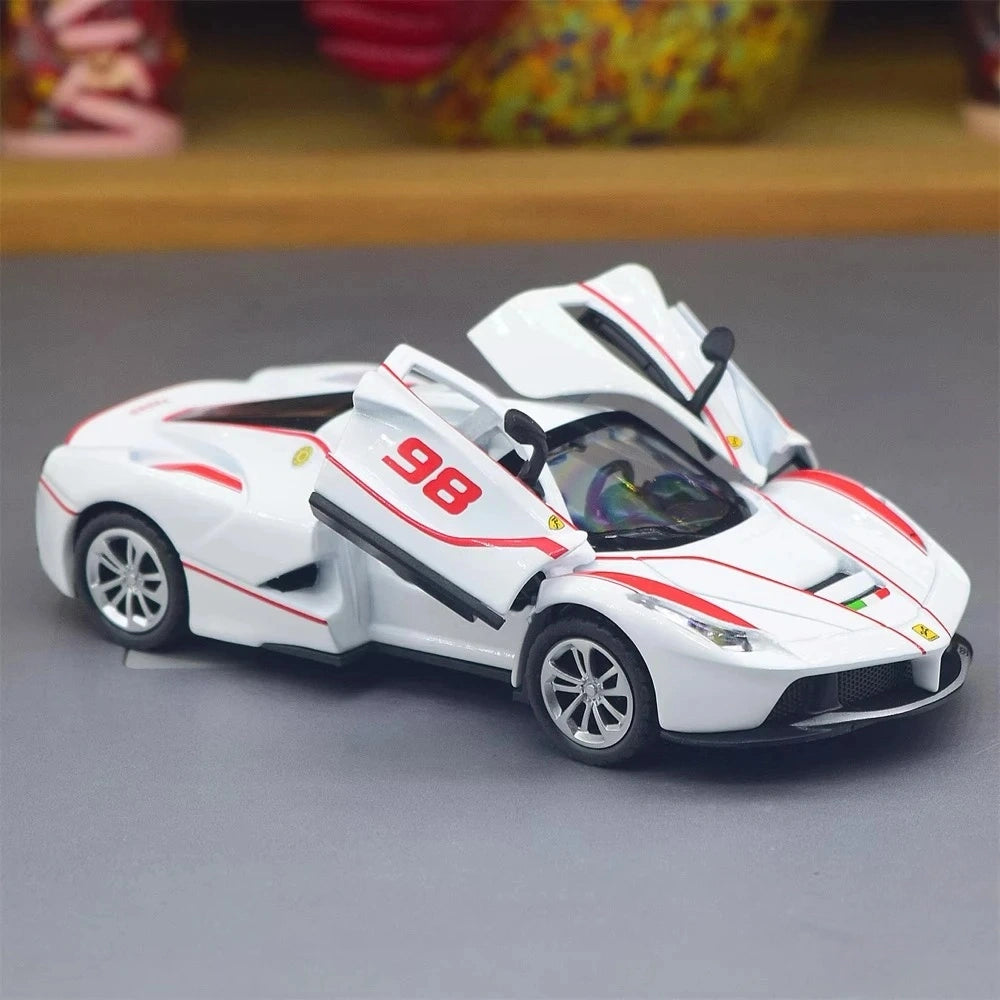 [TOY] 1:36 Ferrari 2013 LaFerrari White Model Car Die-Cast
