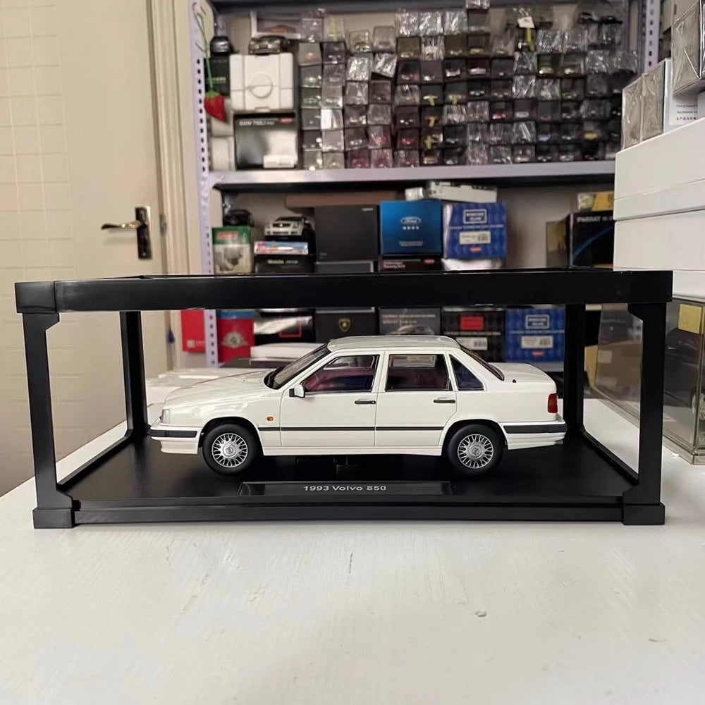 [Triple9] 1:18 Volvo 1993 850 GLE White Model Car Die-Cast