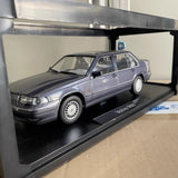 [Triple9] 1:18 Volvo 1996 960 paars modelauto Die-Cast