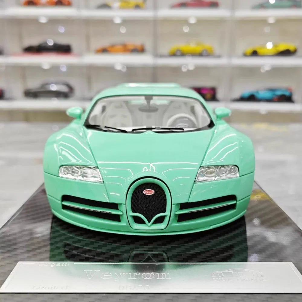 [Ultra Unique] 1:18 Bugatti 2005 Veyron Blue Model Car Resin