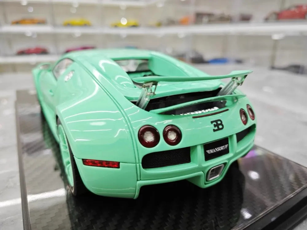 [Ultra Unique] 1:18 Bugatti 2005 Veyron Blue Model Car Resin