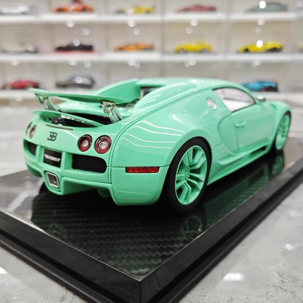 [Ultra Unique] 1:18 Bugatti 2005 Veyron Blue Model Car Resin