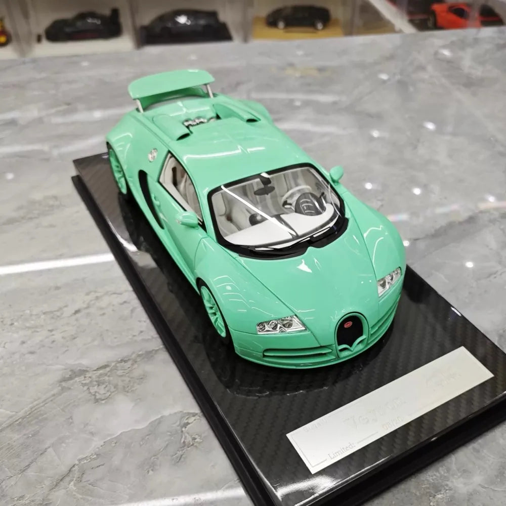[Ultra Unique] 1:18 Bugatti 2005 Veyron Blue Model Car Resin