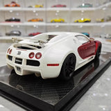 [Ultra Unique] 1:18 Bugatti 2005 Veyron White & Red Model Car Resin