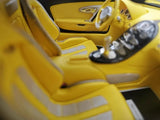 [Ultra Unique] 1:18 Bugatti 2005 Veyron Yellow Model Car Resin