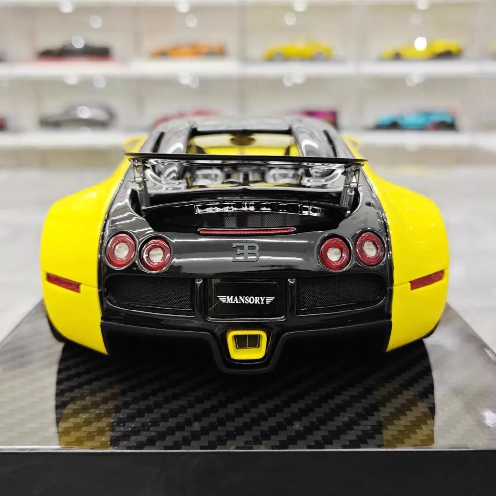 [Ultra Unique] 1:18 Bugatti 2005 Veyron Yellow Model Car Resin
