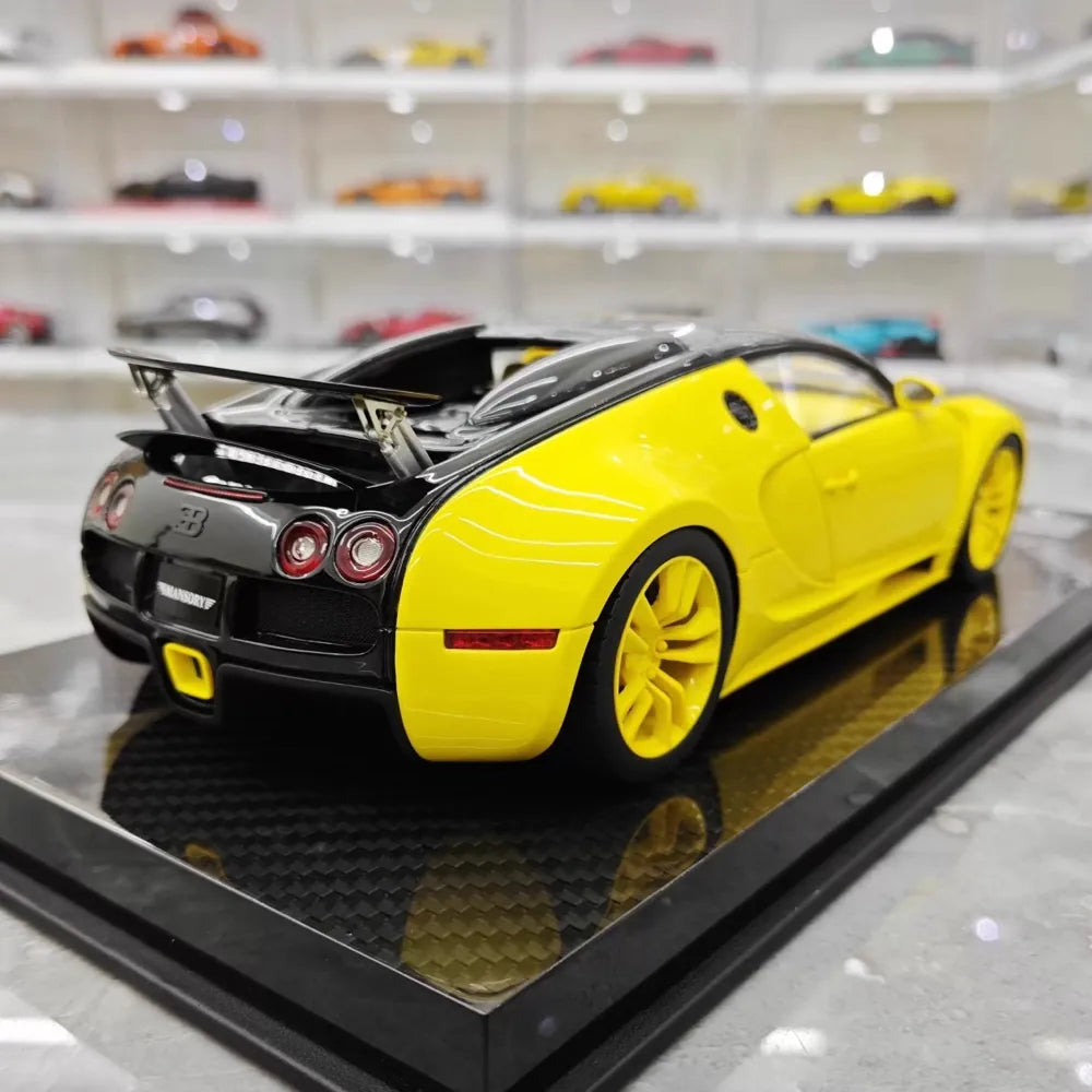 [Ultra Unique] 1:18 Bugatti 2005 Veyron Yellow Model Car Resin