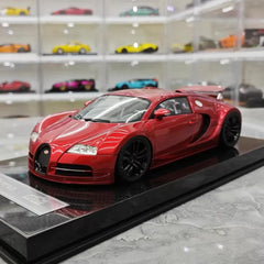 [Ultra Unique] 1:18 Bugatti 2005 Veyron Red Model Car Resin