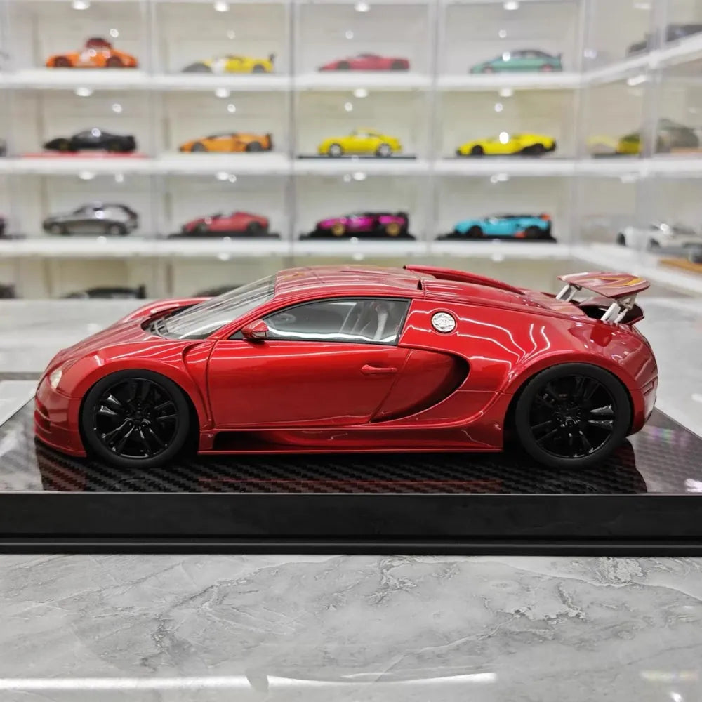 [Ultra Unique] 1:18 Bugatti 2005 Veyron Red Model Car Resin