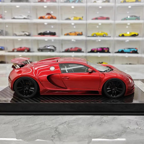 [Ultra Unique] 1:18 Bugatti 2005 Veyron Red Model Car Resin