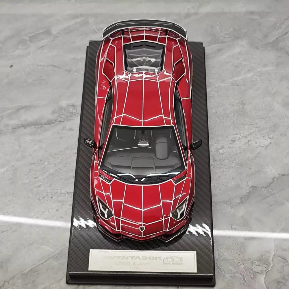 [Ultra Unique] 1:18 Lamborghini 2015 Aventador LP750-4 SV Red Model Car Resin