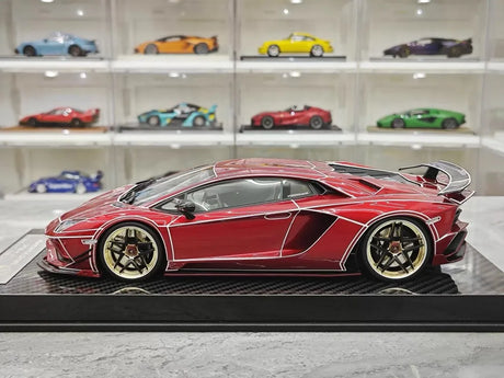 [Ultra Unique] 1:18 Lamborghini 2015 Aventador LP750-4 SV Red Model Car Resin
