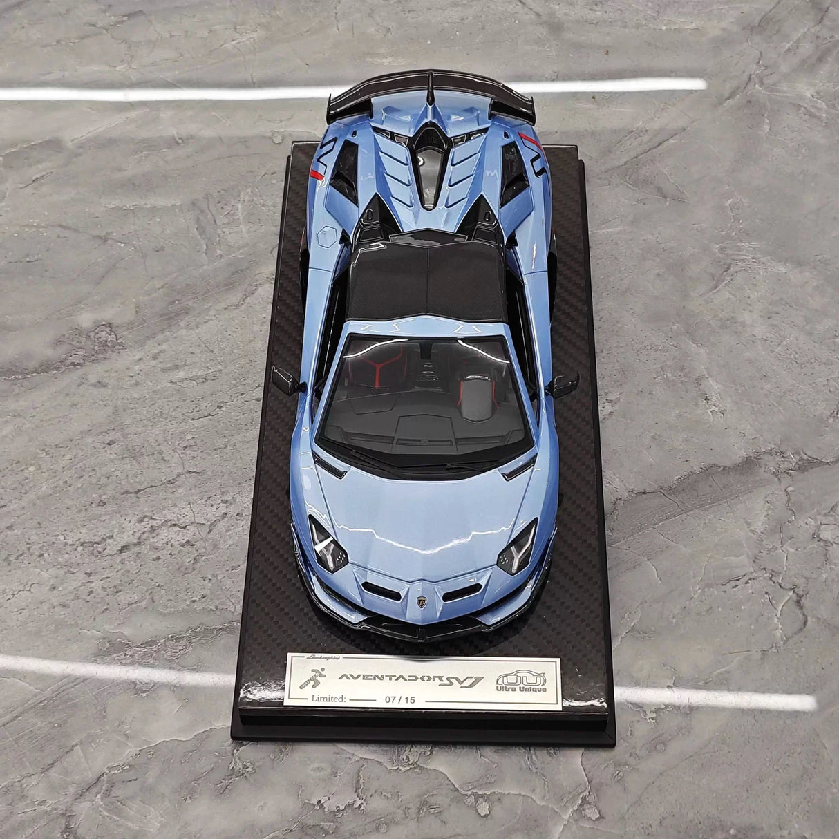 Ultra Unique Lamborghini 2019 Aventador SVJ Blue 1:18 – Verzamelbare Resin Modelresin
