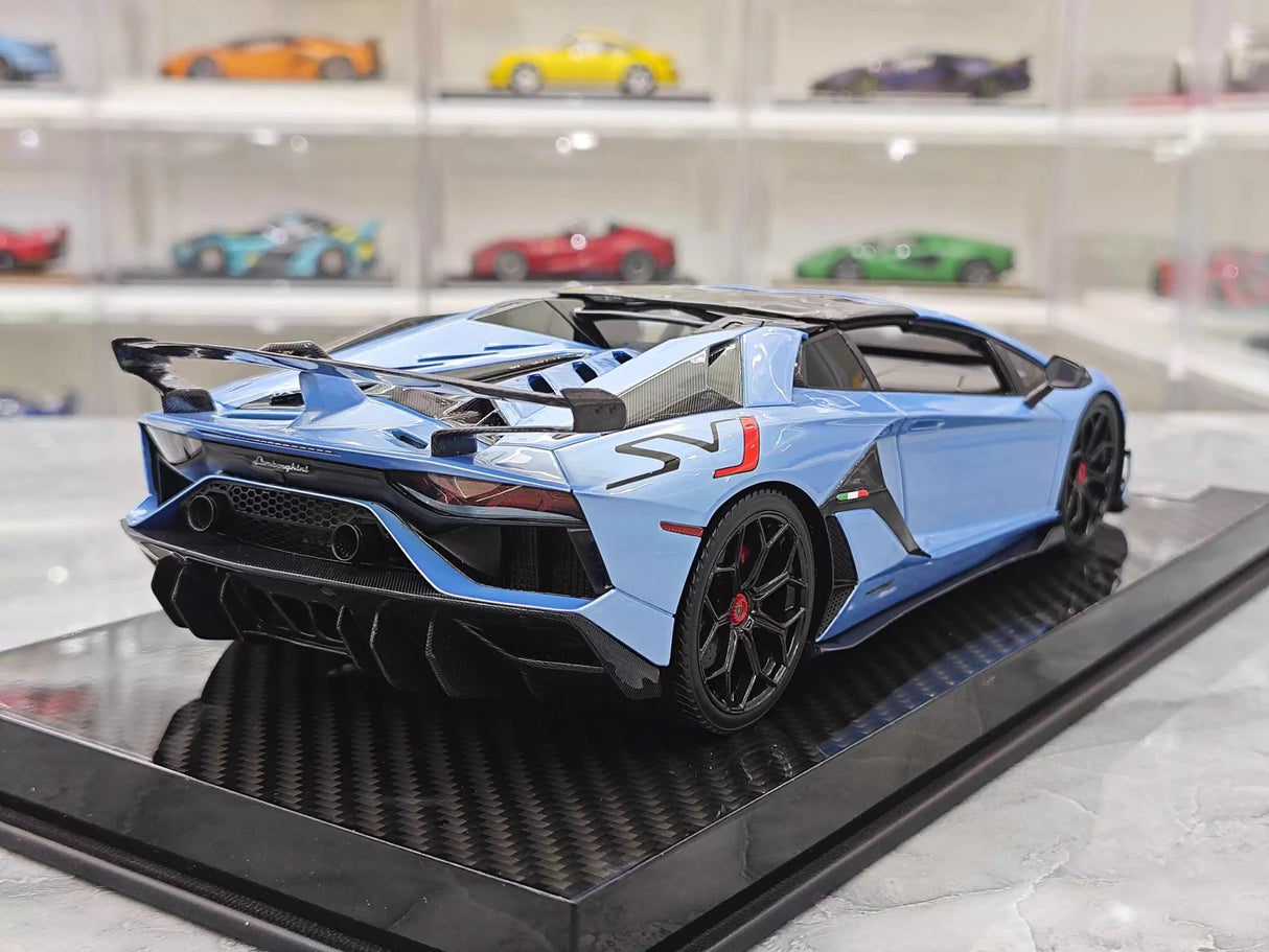 Ultra Unique Lamborghini 2019 Aventador SVJ Blue 1:18 – Verzamelbare Resin Modelresin