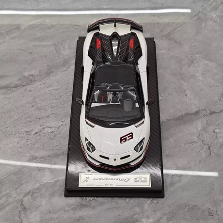 Ultra Unique Lamborghini 2019 Aventador SVJ wit 1:18 – Collectible resin Model resin
