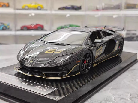 [Ultra Unique] 1:18 Lamborghini 2019 Aventador SVJ Coupe Black Model Car Resin