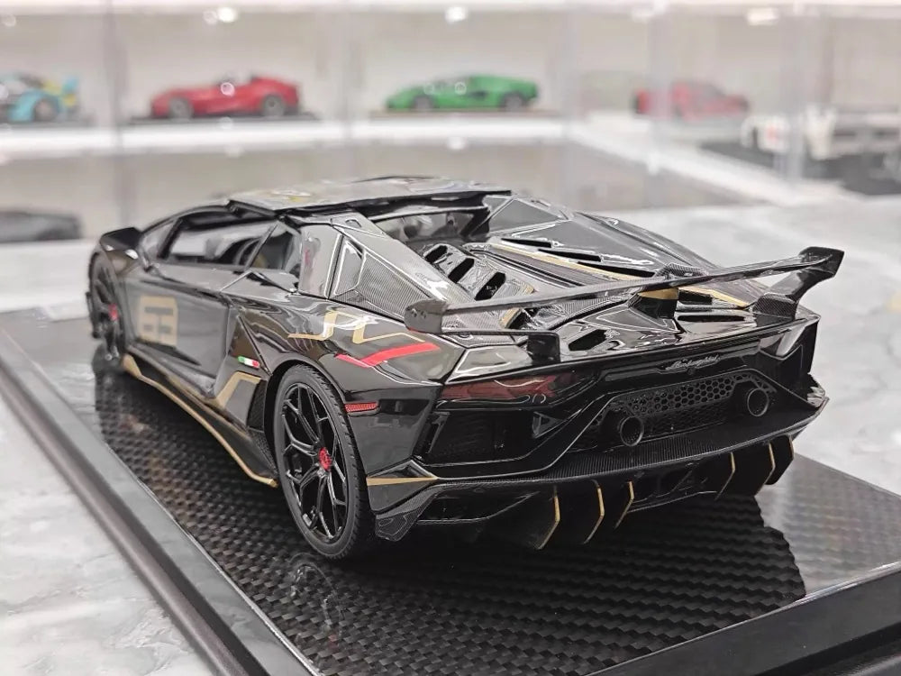 [Ultra Unique] 1:18 Lamborghini 2019 Aventador SVJ Coupe noir voiture miniature Resin