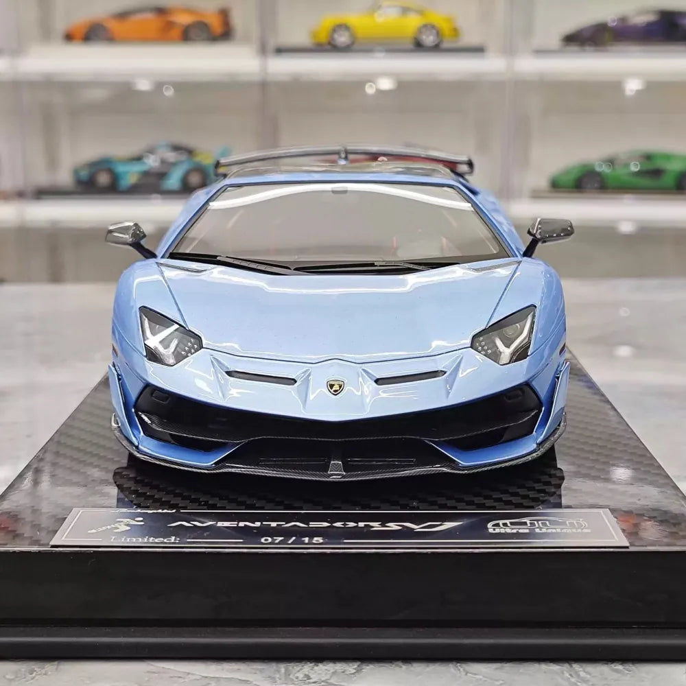 [Ultra Unique] 1:18 Lamborghini 2019 Aventador SVJ Coupe blu modellino di auto resina