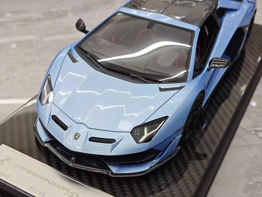 [Ultra Unique] 1:18 Lamborghini 2019 Aventador SVJ Coupe blu modellino di auto resina