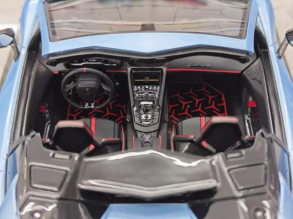 [Ultra Unique] 1:18 Lamborghini 2019 Aventador SVJ Coupe blu modellino di auto resina
