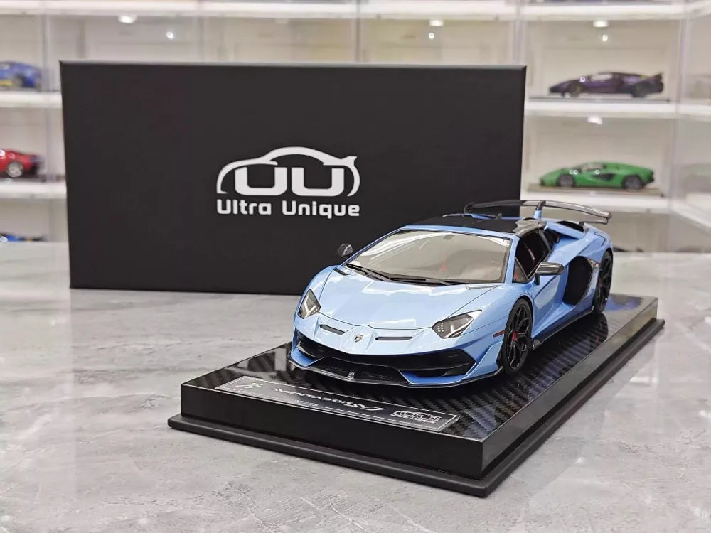 [Ultra Unique] 1:18 Lamborghini 2019 Aventador SVJ Coupe blu modellino di auto resina
