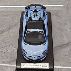 [Ultra Unique] 1:18 Lamborghini 2019 Aventador SVJ Coupe blu modellino di auto resina