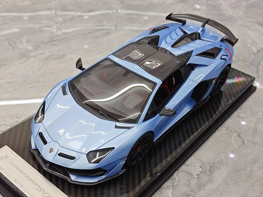 [Ultra Unique] 1:18 Lamborghini 2019 Aventador SVJ Coupe blu modellino di auto resina