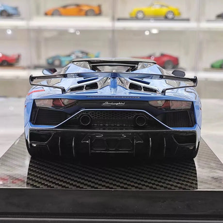 [Ultra Unique] 1:18 Lamborghini 2019 Aventador SVJ Coupe Blue Model Car Resin