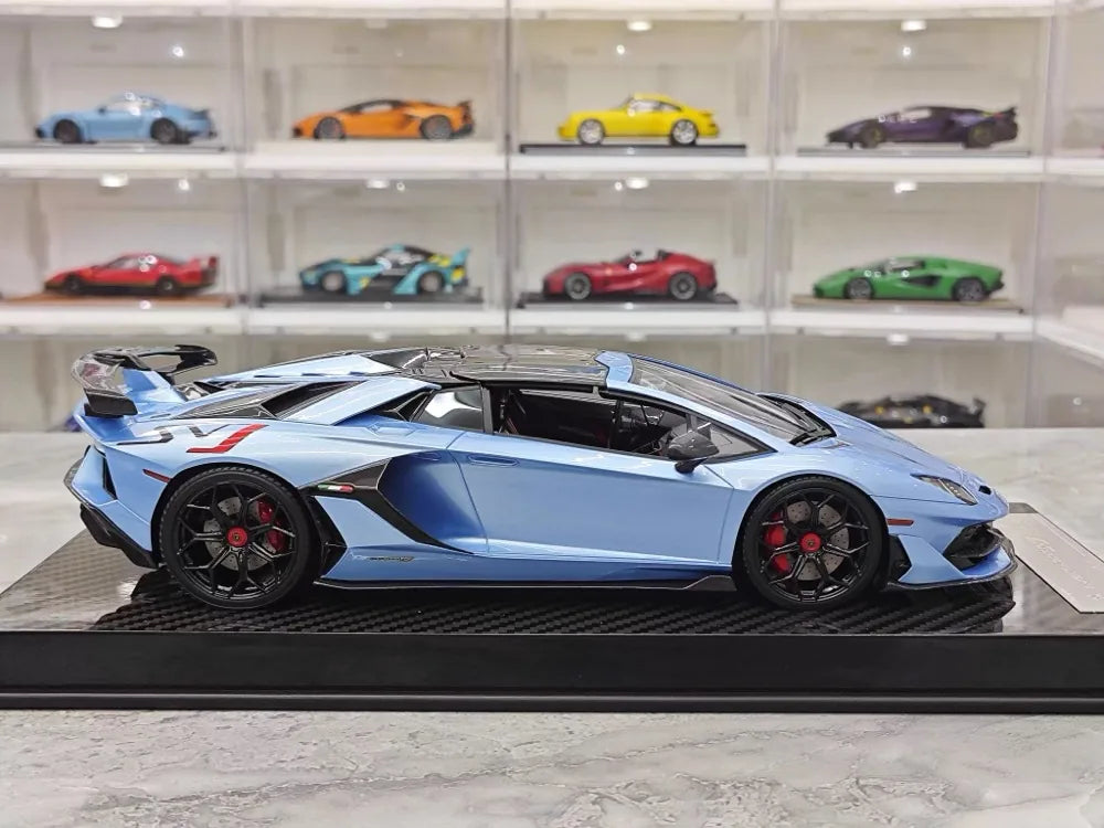[Ultra Unique] 1:18 Lamborghini 2019 Aventador SVJ Coupe blu modellino di auto resina