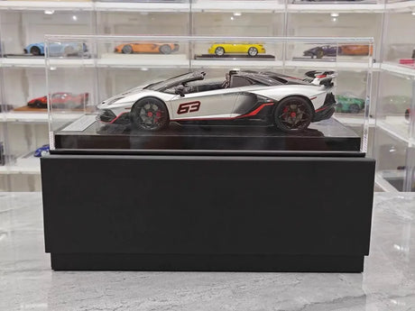 [Ultra Unique] 1:18 Lamborghini 2019 Aventador SVJ Coupe Silver Model Car Resin