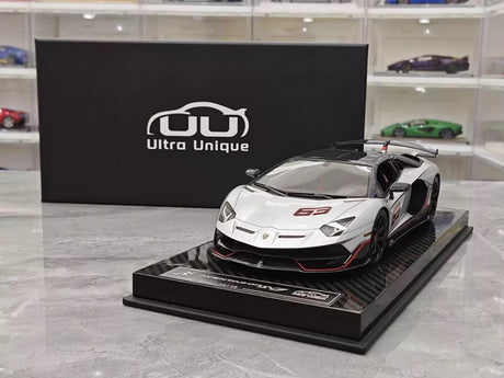 [Ultra Unique] 1:18 Lamborghini 2019 Aventador SVJ Coupe Silver Model Car Resin