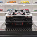 [Ultra Unique] 1:18 Lamborghini 2019 Aventador SVJ Coupe argento modellino di auto resina